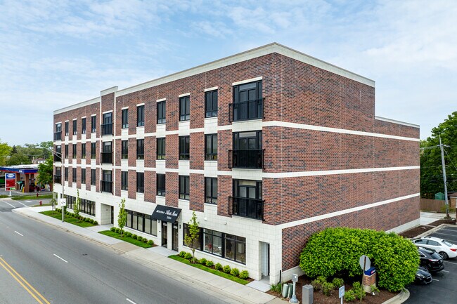 Aria in Skokie, IL - Foto de edificio - Building Photo