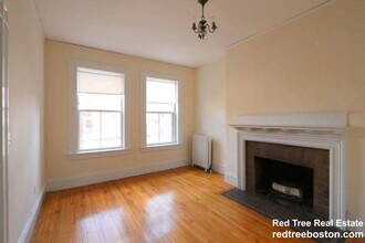2 Ware St, Unit 111 in Cambridge, MA - Building Photo - Building Photo