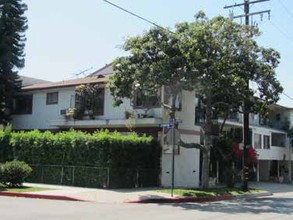 1168-1174 N Curson Ave in West Hollywood, CA - Building Photo - Building Photo