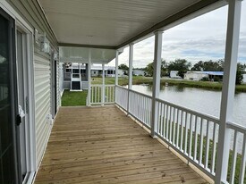 3805 Vine Trl in Ellenton, FL - Building Photo
