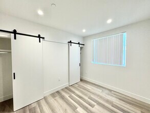 11155 Huston St-Unit -204 in Los Angeles, CA - Building Photo - Building Photo