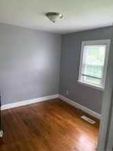 18 Woodmont Rd in West Haven, CT - Building Photo - Building Photo