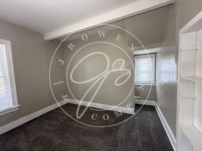 218 N Main St in Swanton, OH - Building Photo - Building Photo