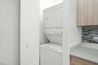 537 N Kingsbury St in Chicago, IL - Building Photo - Building Photo