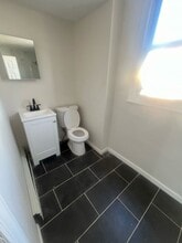 21 Eckert Ave, Unit Basement in Newark, NJ - Building Photo - Building Photo