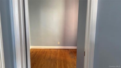 224-42 Braddock Ave in Queens, NY - Building Photo - Building Photo