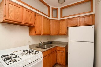 2249 W Wilson Ave in Chicago, IL - Building Photo - Building Photo
