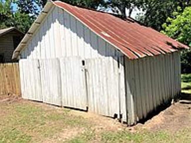 property at 104 S Haswell Dr