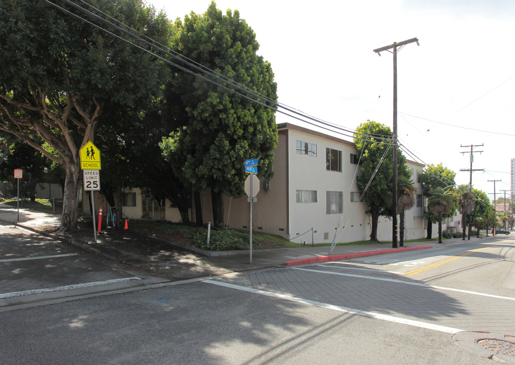 Casa in Santa Monica, CA - Building Photo
