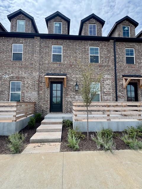 property at 5914 S Bellview Rd
