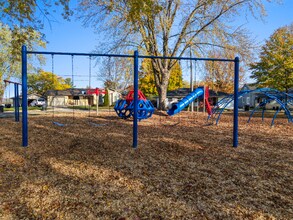 504 W 1st St in Shawano, WI - Building Photo - Building Photo