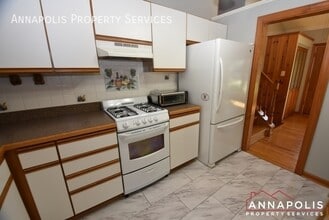804 Pin Oak Rd in Severna Park, MD - Building Photo - Building Photo