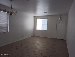 10378 W Monte Vista Rd in Avondale, AZ - Building Photo - Building Photo