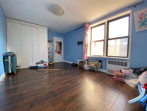 94-11 34th Rd in Queens, NY - Building Photo - Building Photo