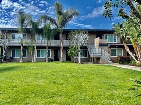 1820 W Sallie Ln, Unit 2 in Anaheim, CA - Building Photo