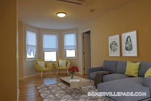 160 Broadway, Unit 2 in Somerville, MA - Building Photo