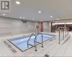 29-929 Queens Quay E in Toronto, ON - Building Photo - Building Photo