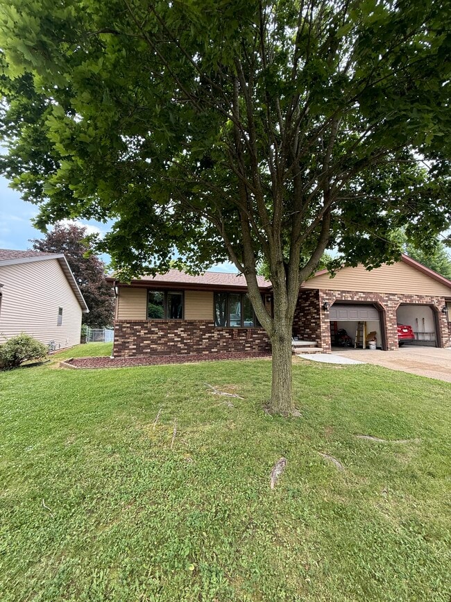 510 S Kensington Dr, Unit 510SKensingtonDr in Appleton, WI - Building Photo - Building Photo