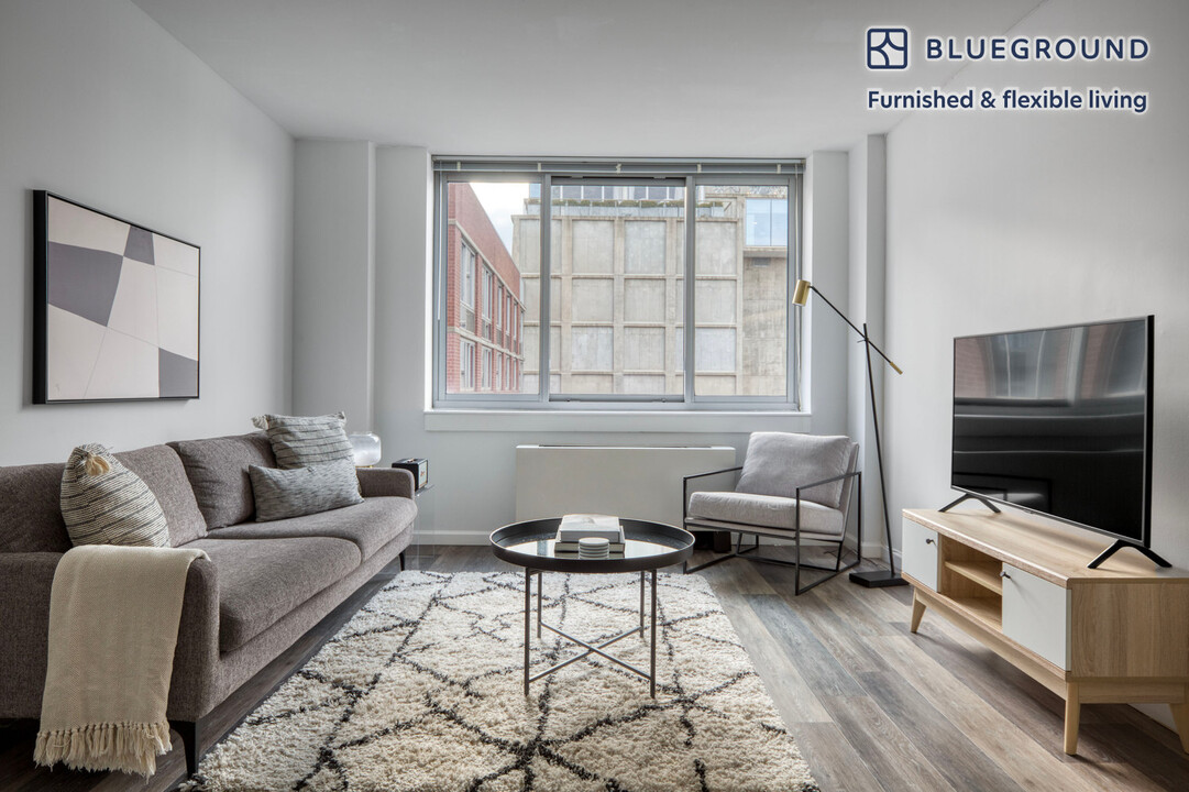 229 Chrystie St in New York, NY - Building Photo