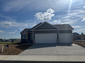 1874 4th St NE in Byron, MN - Building Photo
