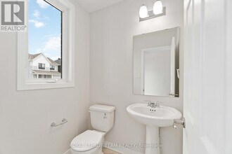 174 Yearling Cir in Ottawa, ON - Building Photo - Building Photo