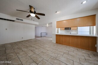 5743 W Monte Cristo Ave in Glendale, AZ - Building Photo - Building Photo