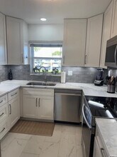 2687 Emory Dr E in West Palm Beach, FL - Building Photo - Building Photo