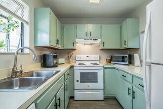 2300 SW 43rd St in Gainesville, FL - Building Photo - Building Photo