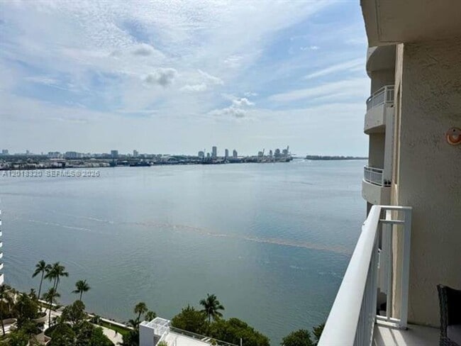 770 Claughton Island Dr
