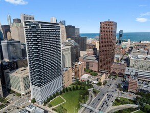235 W Van Buren St, Unit 3117 in Chicago, IL - Foto de edificio - Building Photo