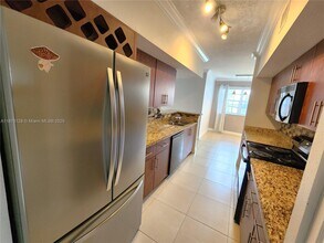 11600 SW 2nd St in Pembroke Pines, FL - Building Photo - Building Photo