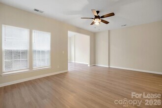 3028 Misty Harbor Cir in Cramerton, NC - Building Photo - Building Photo