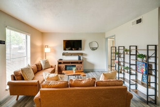 9763 Audelia Rd in Dallas, TX - Building Photo - Building Photo