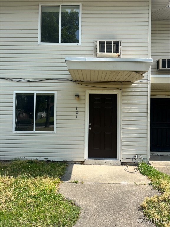 105 Monticello Dr in Hopewell, VA - Building Photo - Building Photo