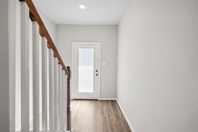 property at 214 W Lewis St