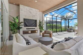 17302 Blue Sapphire Dr in Ft. Myers, FL - Building Photo - Building Photo