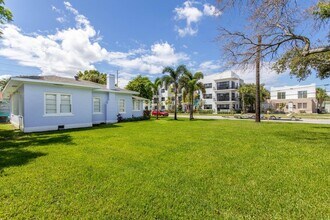 1716 Mercer Ave in West Palm Beach, FL - Building Photo - Building Photo