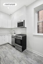 259 W 12th St in New York, NY - Building Photo - Building Photo