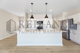 12422 Blanford St in Wichita, KS - Foto de edificio - Building Photo