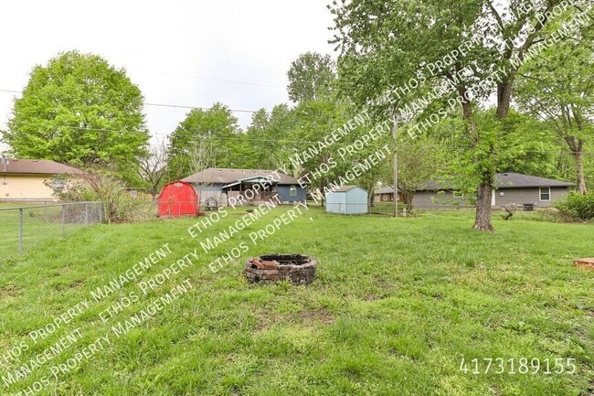 109 N Allen Ave in Republic, MO - Building Photo - Building Photo