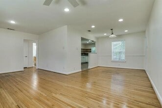 3938 Valley Ridge Rd in Dallas, TX - Building Photo - Building Photo