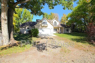 85 S Linder Rd in Eagle, ID - Building Photo - Building Photo