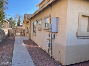 3308 Blue Earth Ln in El Paso, TX - Building Photo - Building Photo