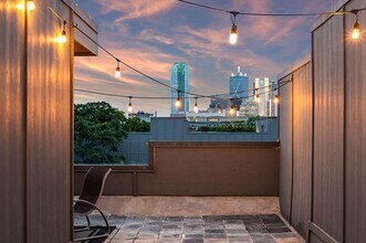 1815 Browder St in Dallas, TX - Building Photo - Building Photo