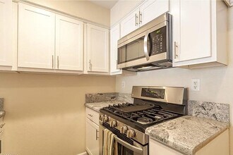 16866 Kingsbury St in Granada Hills, CA - Building Photo - Building Photo
