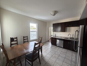 11 Francis St in Malden, MA - Building Photo - Building Photo