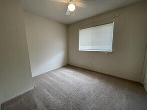 7721 Wolf Dr in Corpus Christi, TX - Building Photo - Building Photo