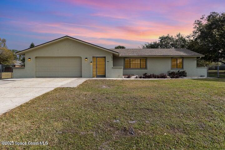 471 Booker Ave SE in Palm Bay, FL - Building Photo
