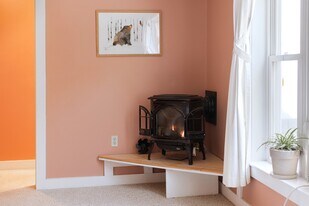 44 Lovers Ln, Unit #1 in Hartland, VT - Building Photo