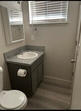 1074 S Jordan Way in Hanford, CA - Building Photo - Building Photo
